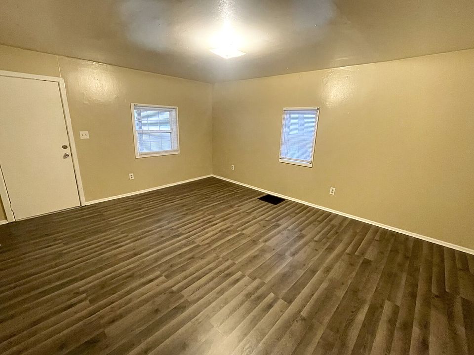 2228 Arrow Ave photo 1