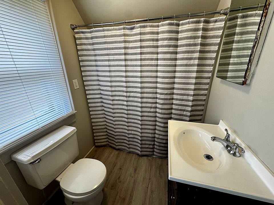 1001 Edgar St Unit B photo 8