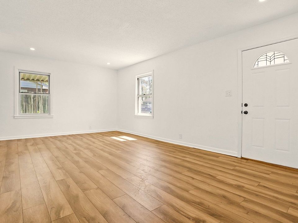 1606 Cass Ave photo 4