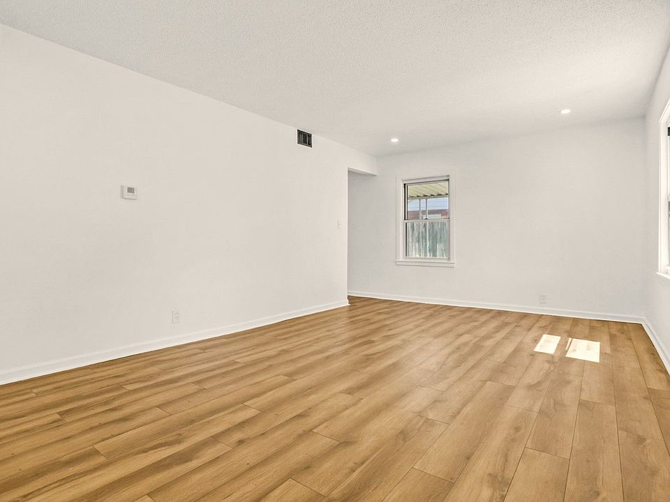 1606 Cass Ave photo 5