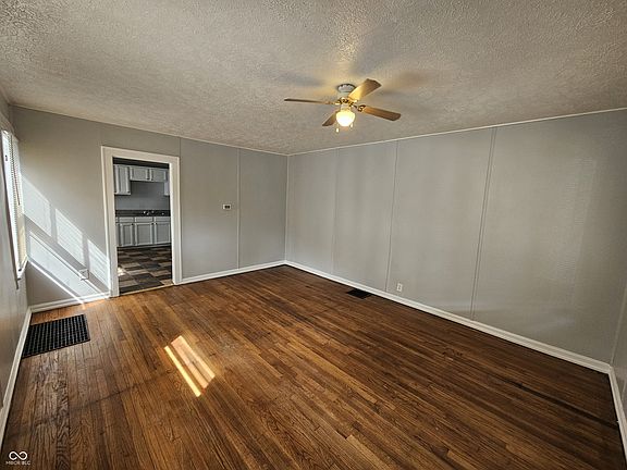 2020 Adams St photo 2