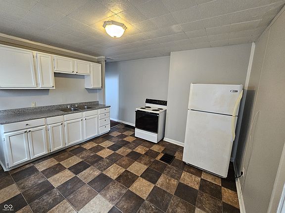 2020 Adams St photo 4