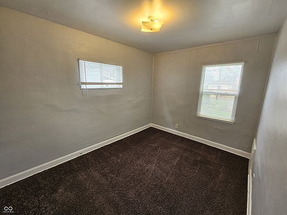 2020 Adams St photo 5
