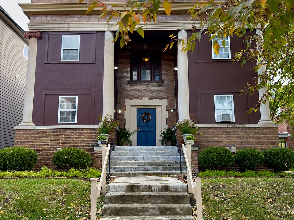 2123 N College Ave A photo 1