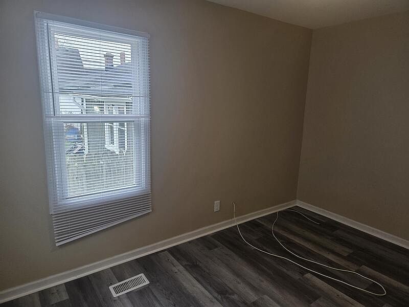 247 S Randolph St photo 7
