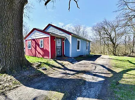3142 N Euclid Ave photo 1