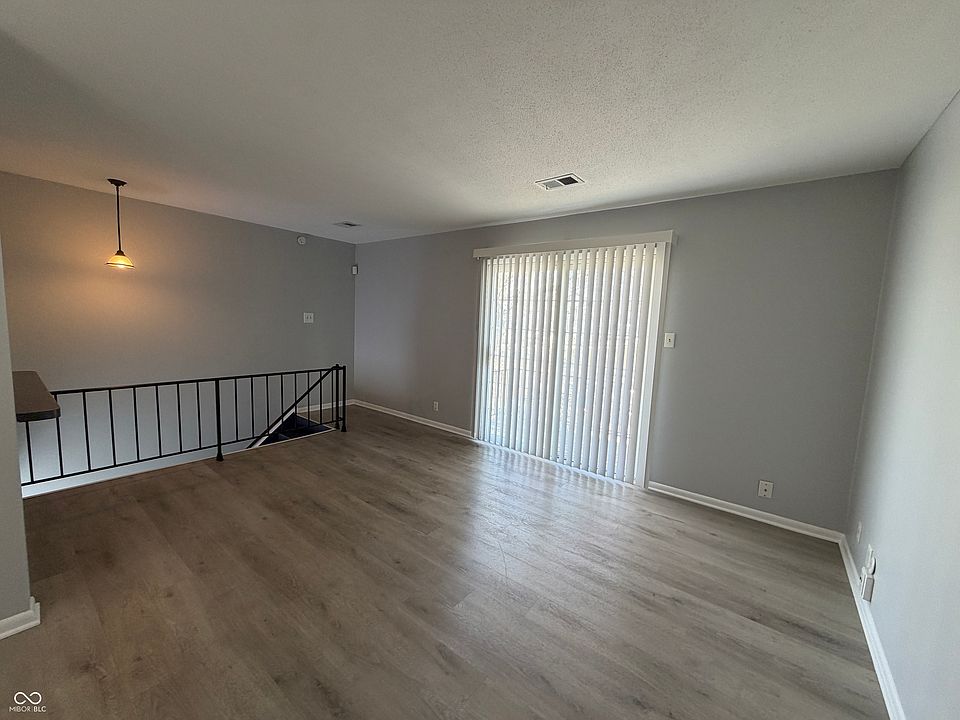 6474 Lupine Ter photo 3