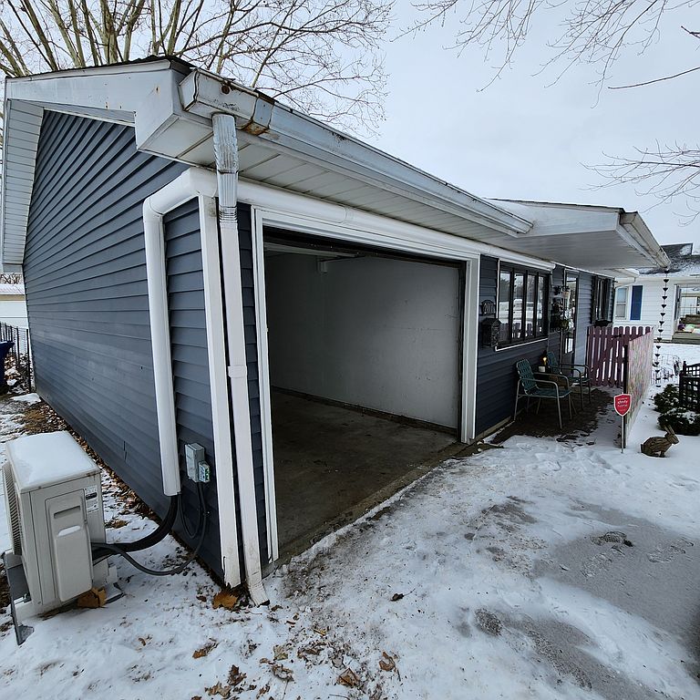 2011 N Jay St photo 1
