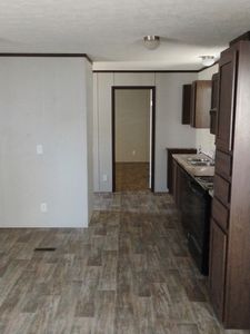 49 Plaza Dr photo 2