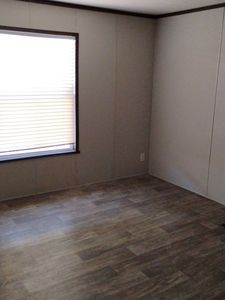 49 Plaza Dr photo 3