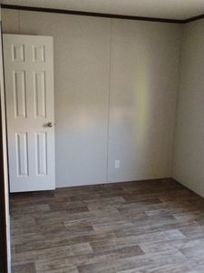 49 Plaza Dr photo 8