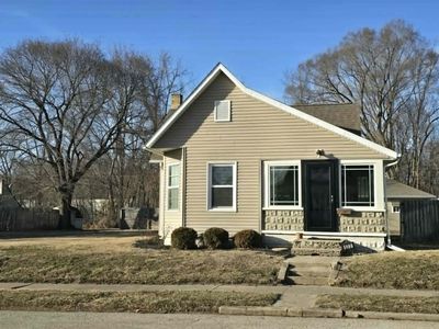 522 E 5th St photo 1