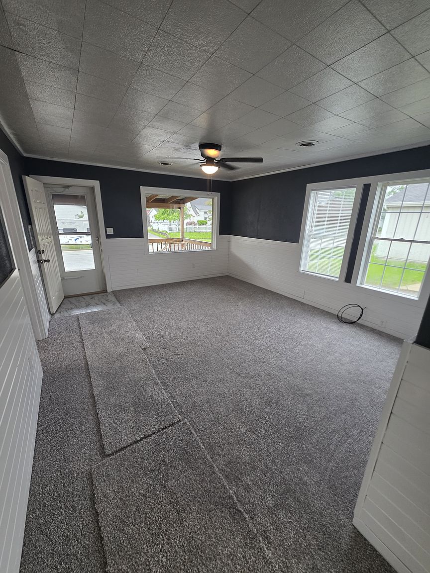 60 N Godfroy St photo 4
