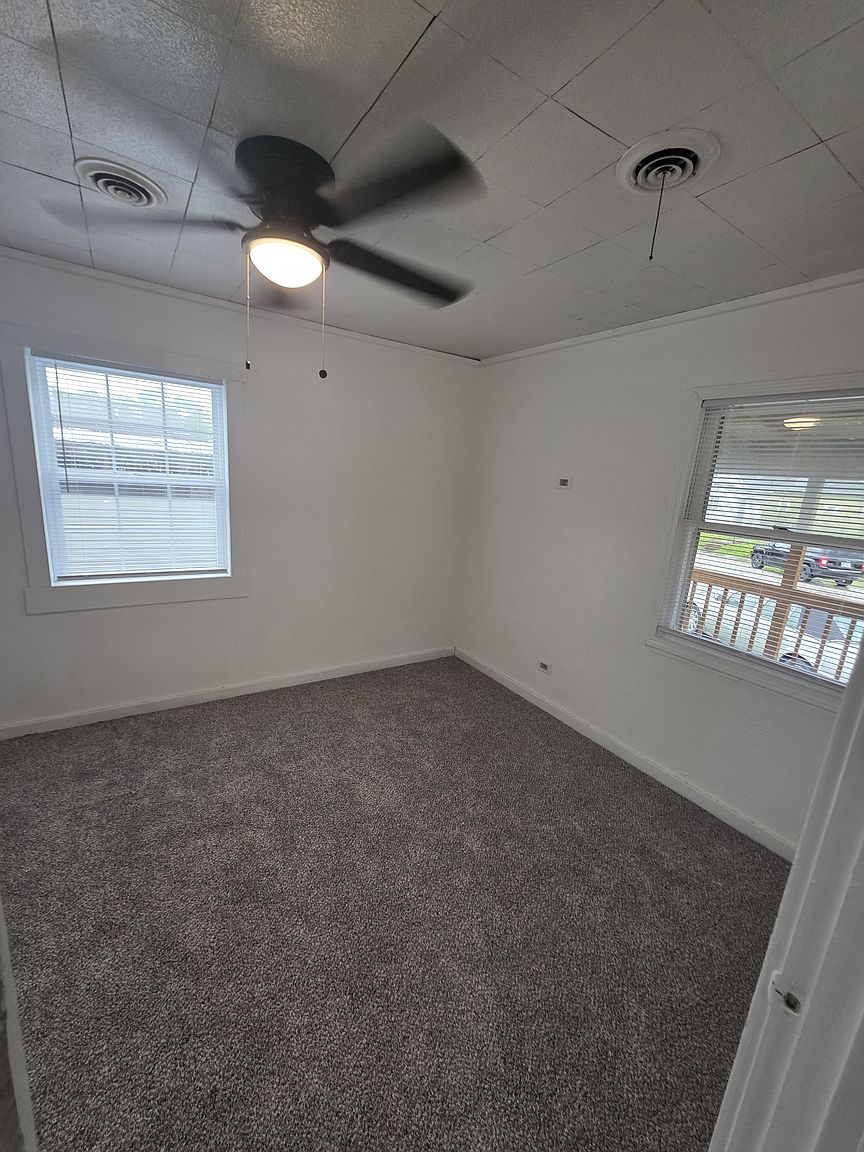 60 N Godfroy St photo 5